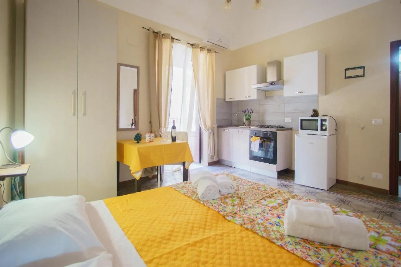 Domus Aurea Apartment Cefalù