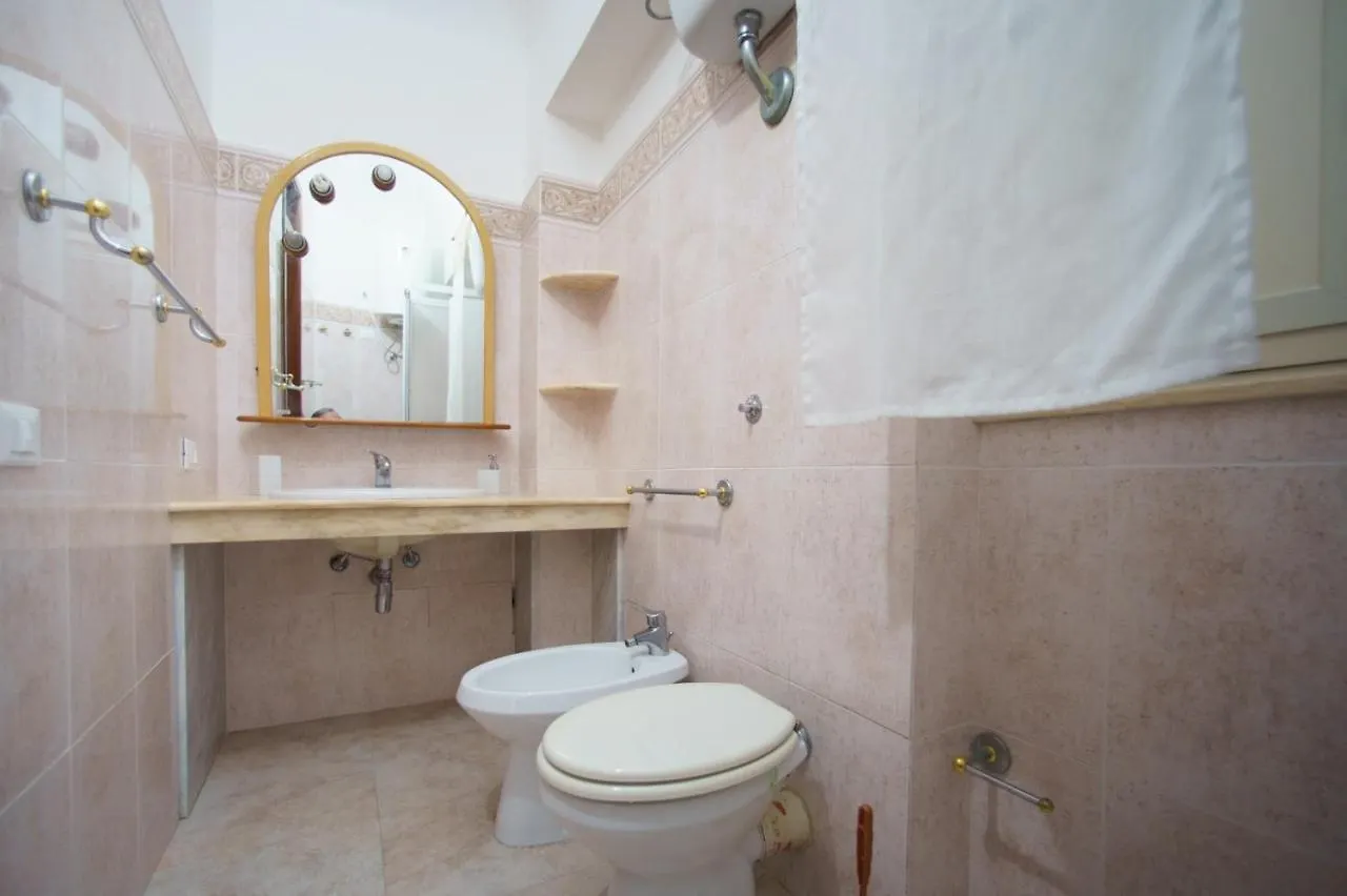 Domus Aurea Apartment Cefalù 0*,