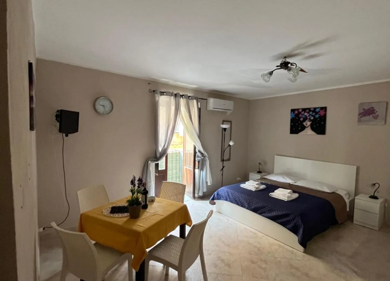 Domus Aurea Apartment Cefalù 0*,  Italien